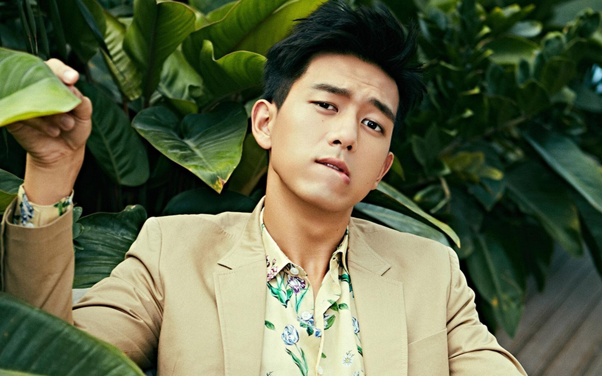 开云全站下载-利物浦中场大师续写传奇，关键比赛屡建奇功，利物浦历史十大中场